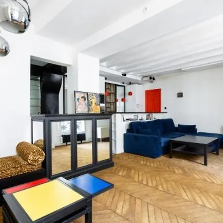 Bauhaus Magic In The Marais 公寓